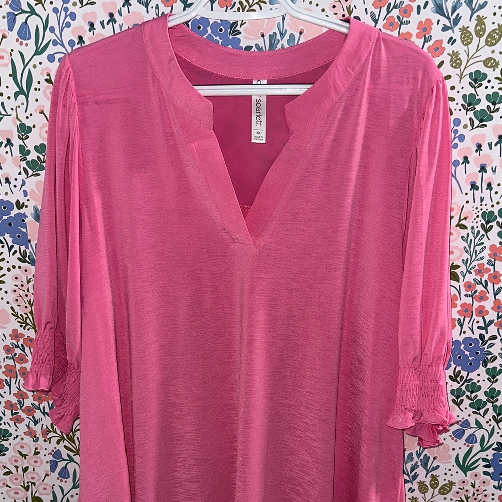 Dear Scarlett Smocked Wrinkle Free 3/4 Sleeve Top - Picture 3 of 5